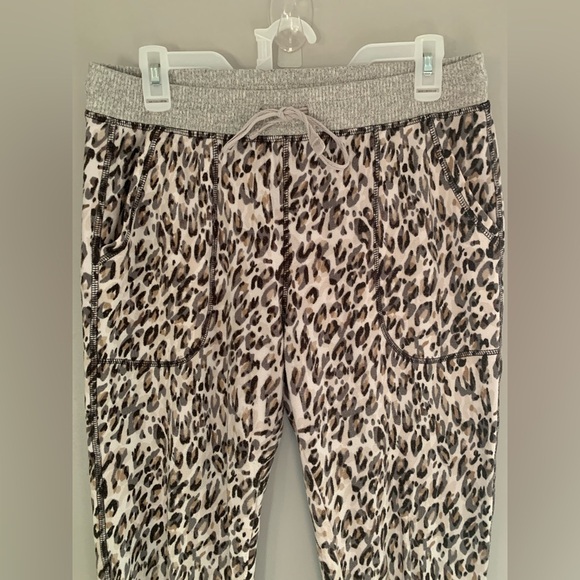 Womens Live Love Lounge Cheetah Print Tank Jogger Pockets Comfort Lounge Set M - Picture 7 of 14
